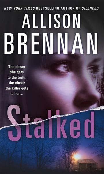 Stalked / Allison Brennan.