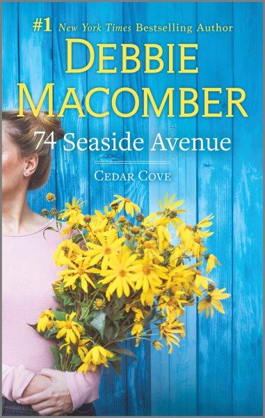 74 Seaside Avenue / Debbie Macomber.